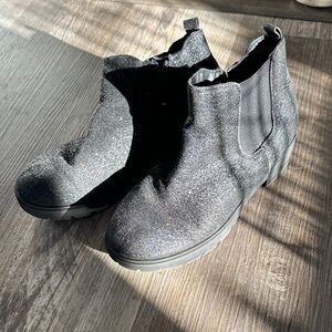Kids sparkly black boots